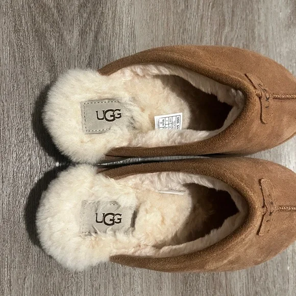 UGG Disquette Suede Sheepskin Slip-On Slipper Size 7 Tan Platform Slippers - Picture 5 of 7